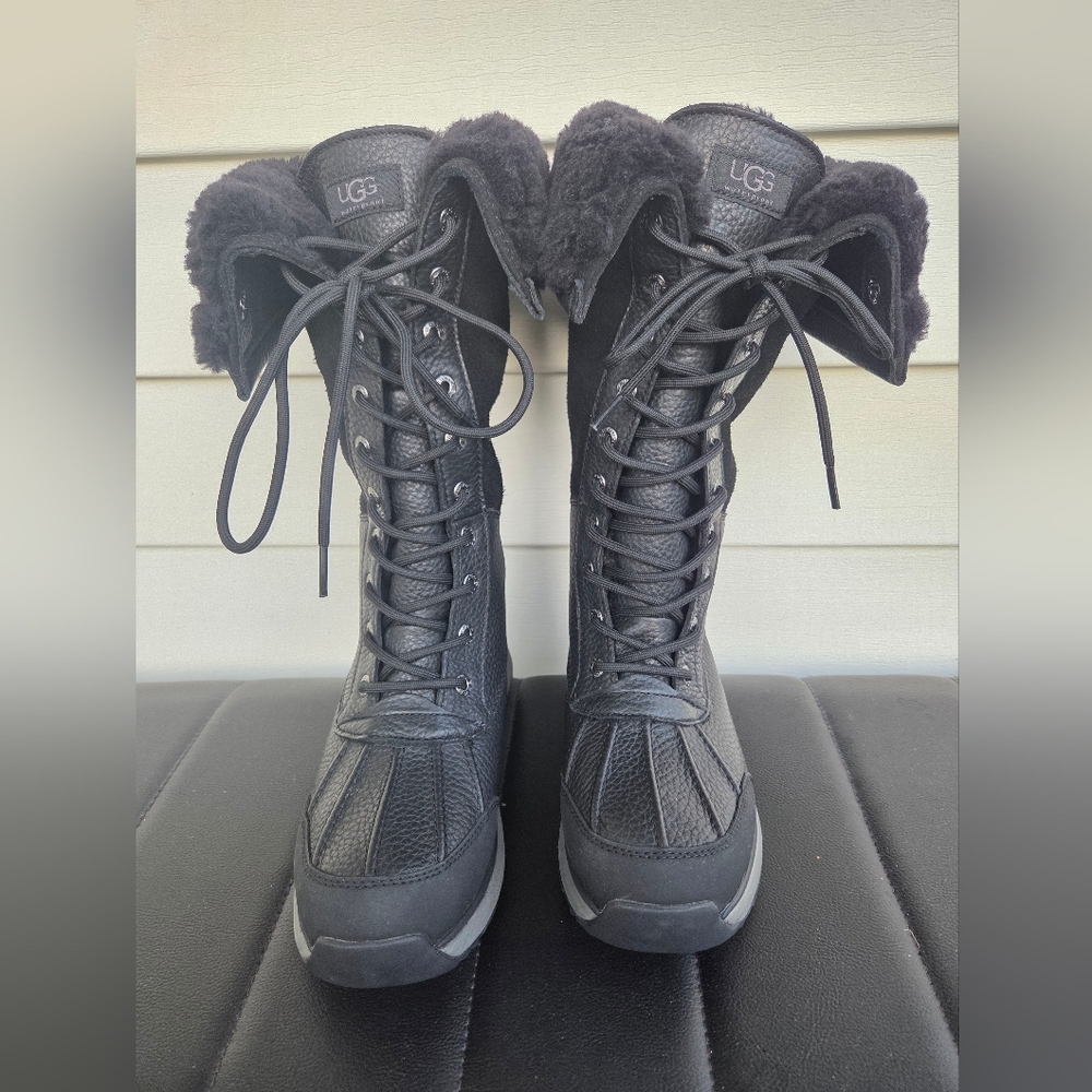 UGG Adirondack III Tall Boot Black - Size 7